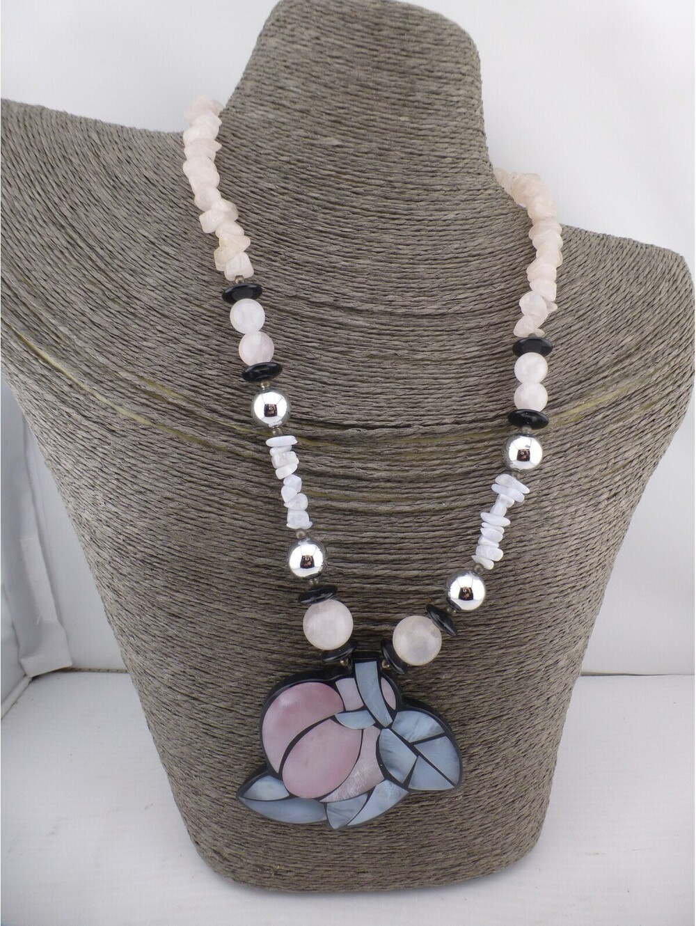 Fashion Statement Necklace Rose Quartz Beaded Pendant Shell MOP Pink Gray F3
